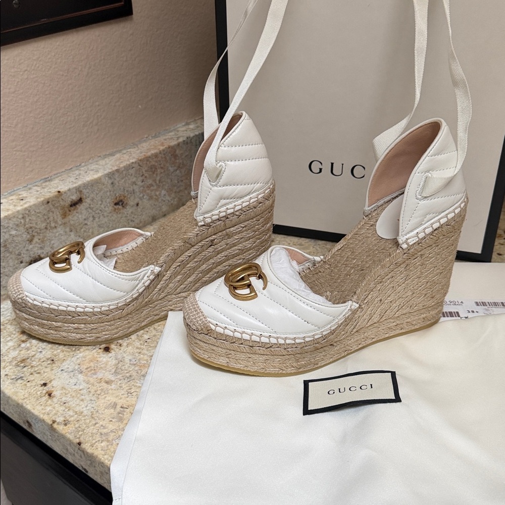 NEW GUCCI White Leather Marmont GG Charlotte Espadrille Wedge Sandals 38.5 - Picture 15 of 17